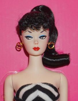 Mattel - Barbie - 75th Anniversary Silkstone Number 1 - Brunette - Poupée (Barbie Convention)